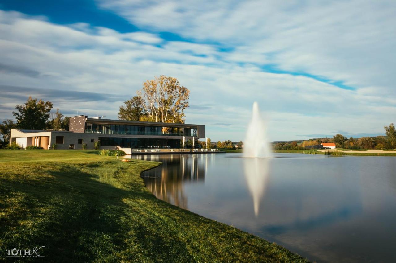 Zala Springs Golf Resort Zalacsány Exteriör bild