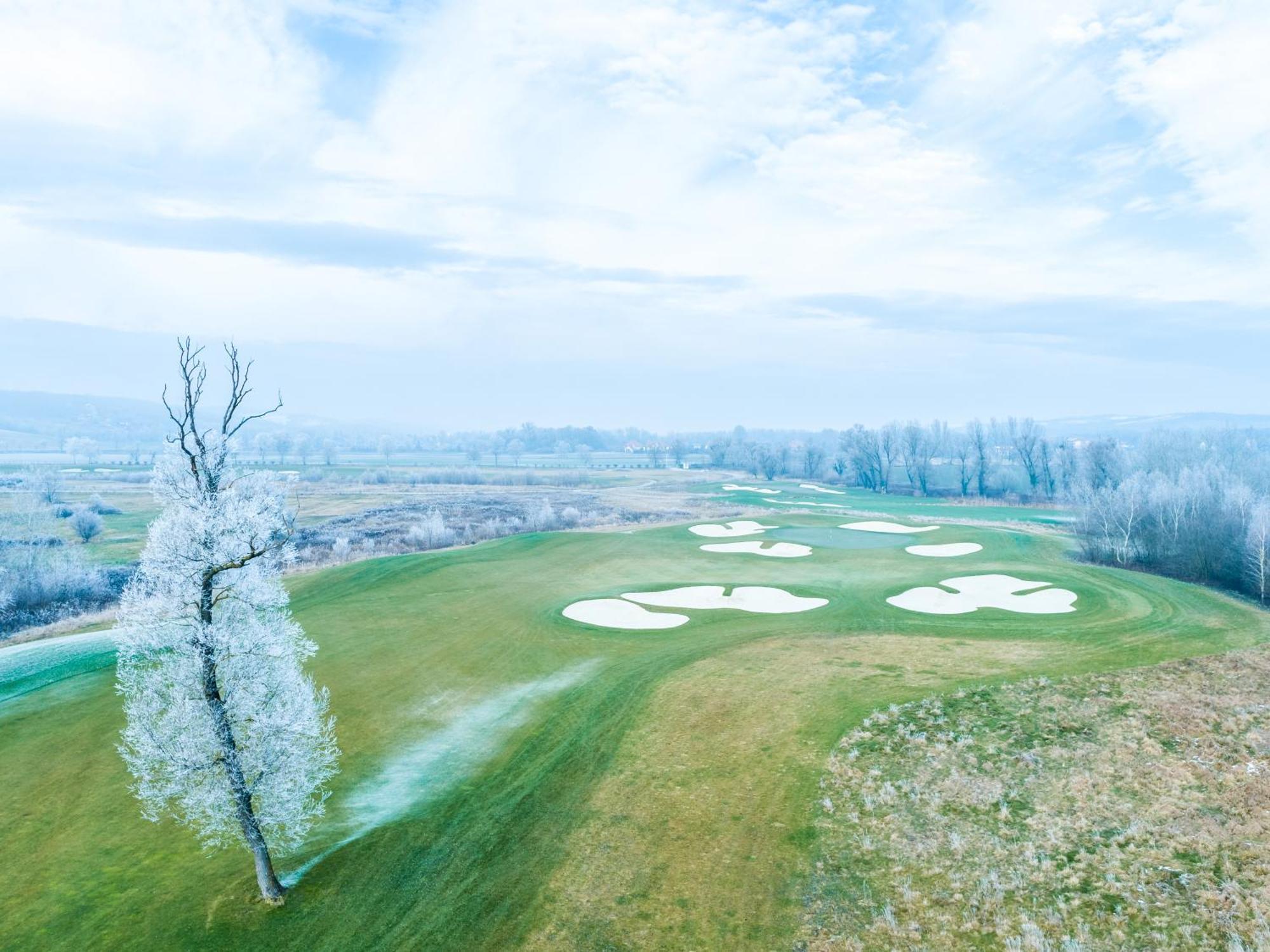 Zala Springs Golf Resort Zalacsány Exteriör bild