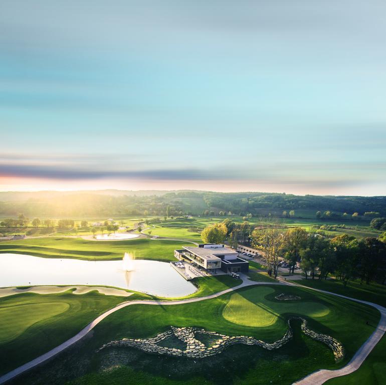 Zala Springs Golf Resort Zalacsány Exteriör bild
